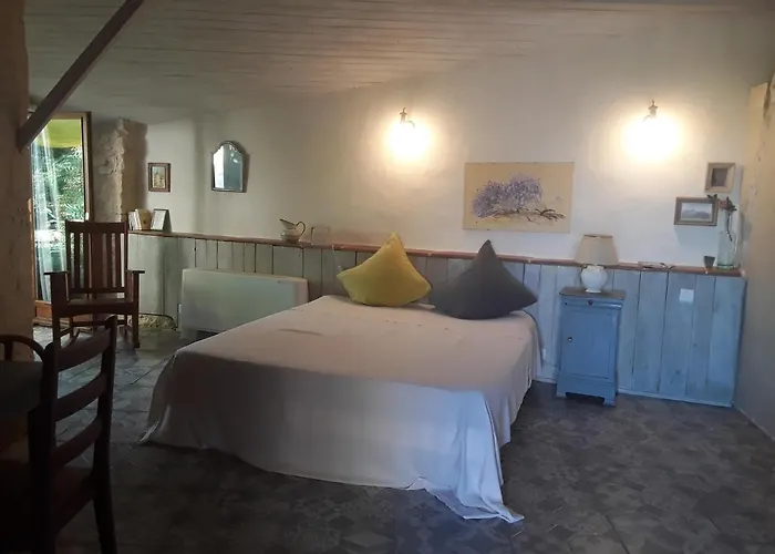 Panzió Bastida De Beata 3*